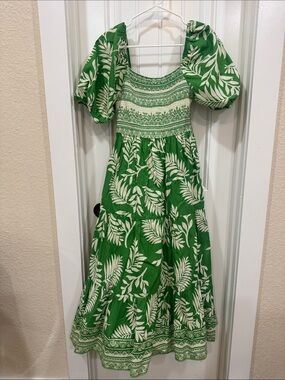 Green and White Leaf Print Puff Sleeve Maxi Dress